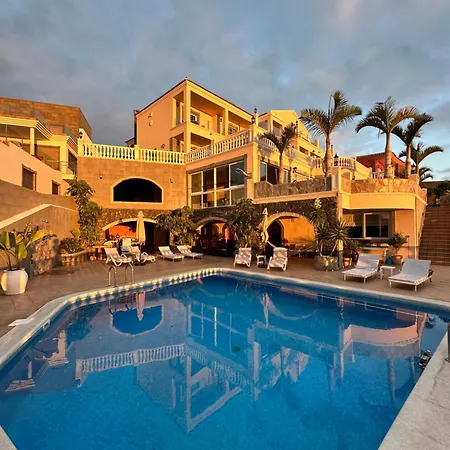 Boutique Leicht & Friends Aparthotel *
